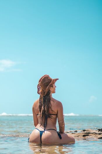 Full leaked Gabifracassio private onlyfans photo