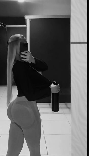 Full leaked Gabiirmattos private onlyfans photo