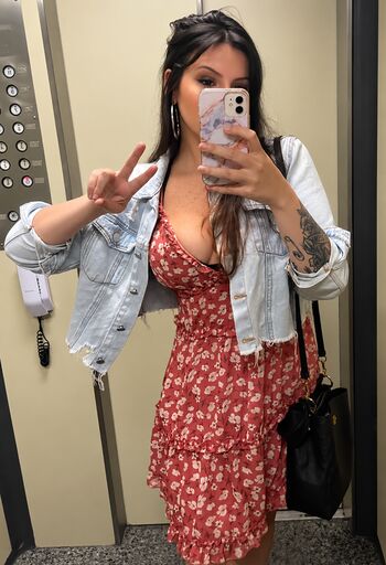 Full leaked Gabimancinii private onlyfans photo