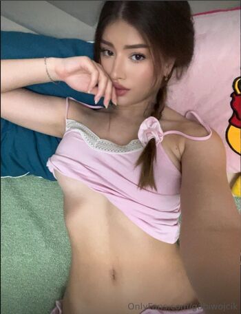 Full leaked Gabiwojcik private onlyfans photo