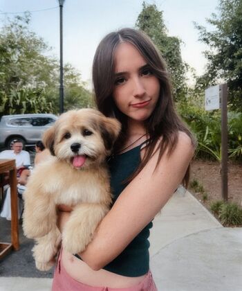 Full leaked Gabriela bee private onlyfans photo