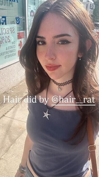 Full leaked Gabriela bee private onlyfans photo