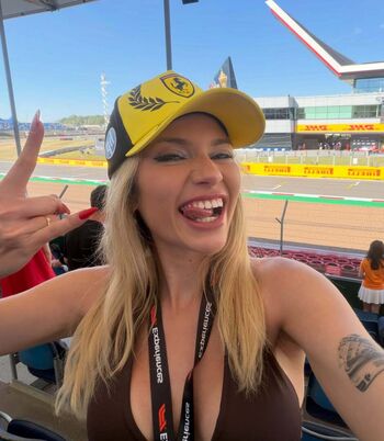 Full leaked Gabriela dizzy carbornar private onlyfans photo