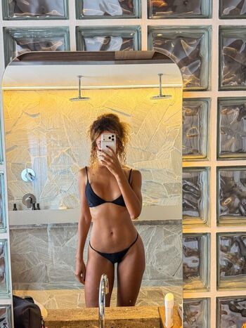 Full leaked Gabriela loran private onlyfans photo