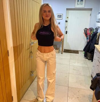 Full leaked Gabriella davies private onlyfans photo