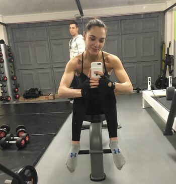 Full leaked Gal gadot page private onlyfans photo