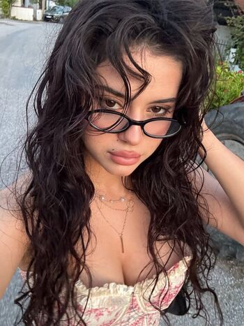 Full leaked Gamzzeyss private onlyfans photo