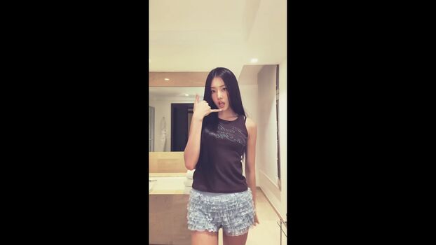 Full leaked Gawon page private onlyfans photo