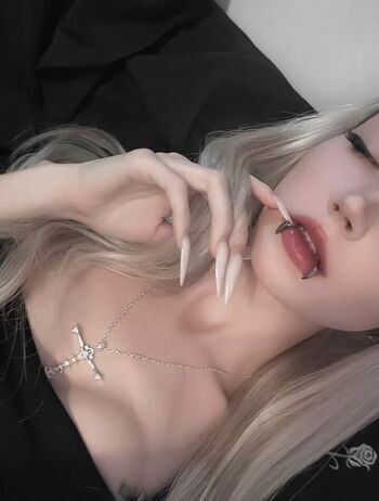 Full leaked Gay sissy boy private onlyfans photo