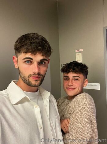 Full leaked Gaycouplecute private onlyfans photo