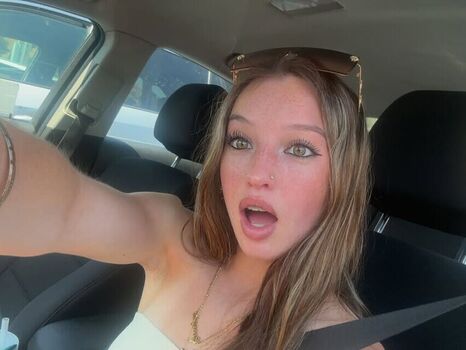 Full leaked Gbawls private onlyfans photo