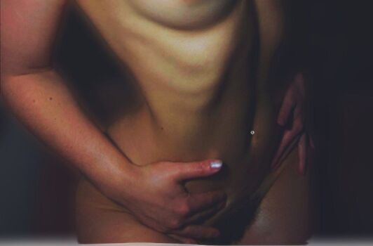 Full leaked Genesis trainer private onlyfans photo