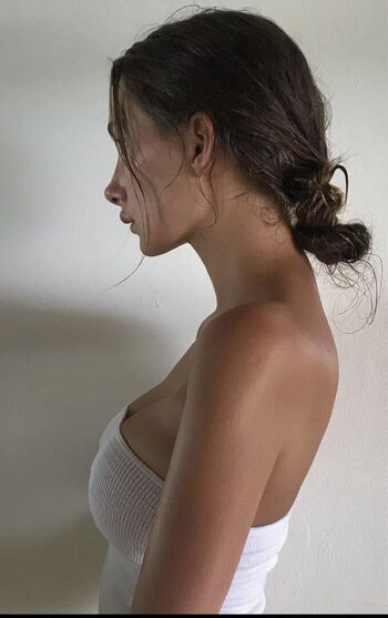 Full leaked Genevajuniper private onlyfans photo