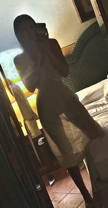 Full leaked Genevajuniper private onlyfans photo