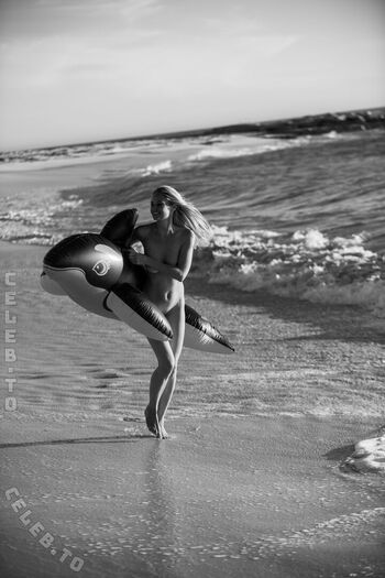 Full leaked Genevieve morton page private onlyfans photo