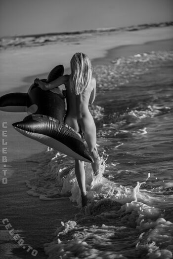 Full leaked Genevieve morton page private onlyfans photo