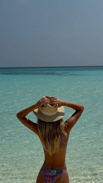 Full leaked Genlistef page private onlyfans photo