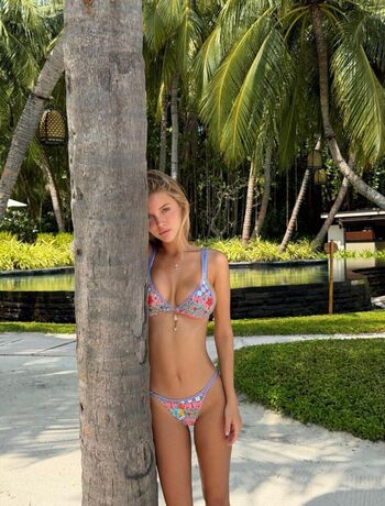 Full leaked Genlistef page private onlyfans photo