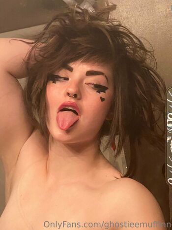 Full leaked Ghostieemuffinn private onlyfans photo