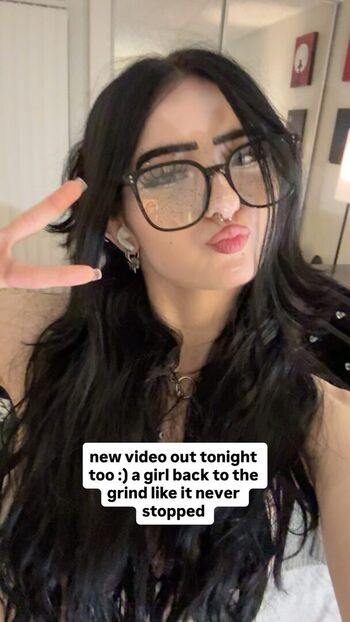 Full leaked Ghoulmommy private onlyfans photo