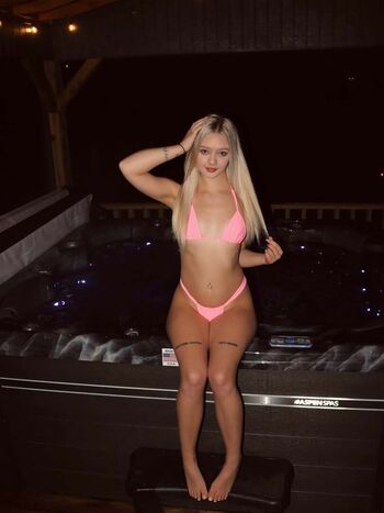 Full leaked Giannaah private onlyfans photo