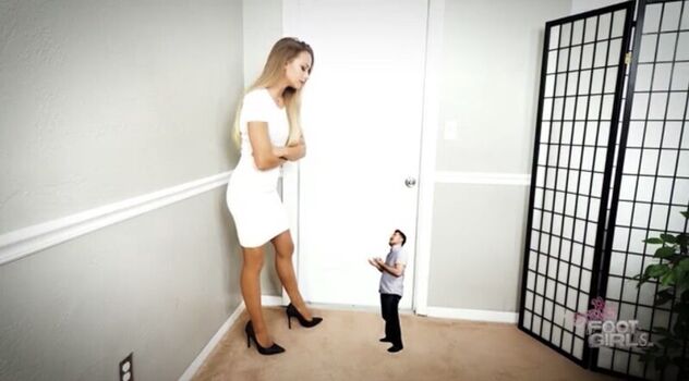 Giantess Fetish