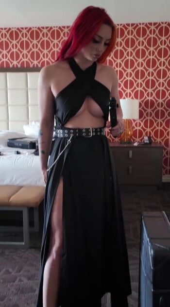 Full leaked Gigi dolan  page private onlyfans photo