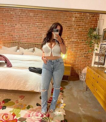 Full leaked Gillie g private onlyfans photo