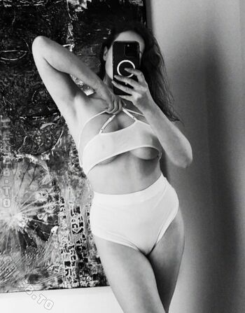 Full leaked Ginger mia page private onlyfans photo