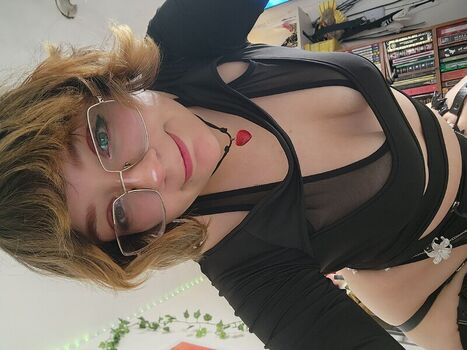 Full leaked Gingerline private onlyfans photo