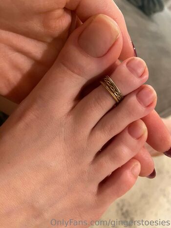Full leaked Gingerstoesies  page private onlyfans photo