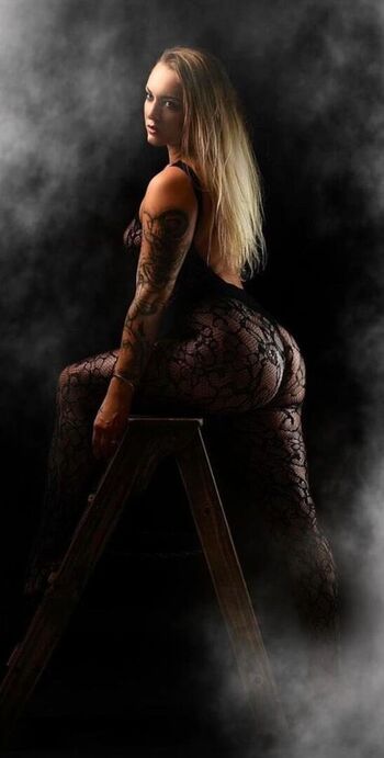 Full leaked Giollia glam private onlyfans photo
