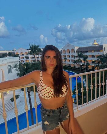 Full leaked Girls from survivor page private onlyfans photo