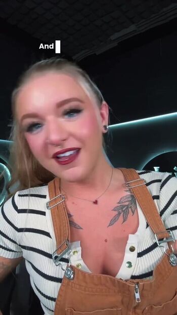 Full leaked Girls play page private onlyfans photo