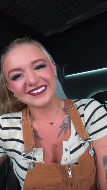 Full leaked Girls play page private onlyfans photo