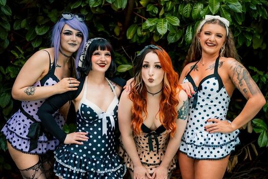 Full leaked Girls play page private onlyfans photo