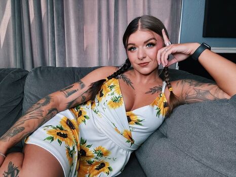 Full leaked Girls play page private onlyfans photo
