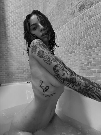 Full leaked Girlvinishko private onlyfans photo