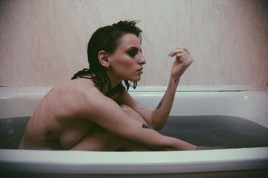 Full leaked Girlvinishko private onlyfans photo