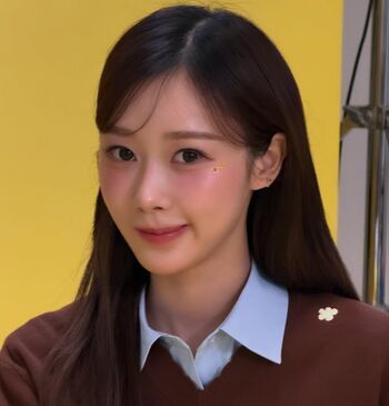 Full leaked Giselle aespa page private onlyfans photo