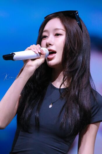 Full leaked Giselle aespa page private onlyfans photo