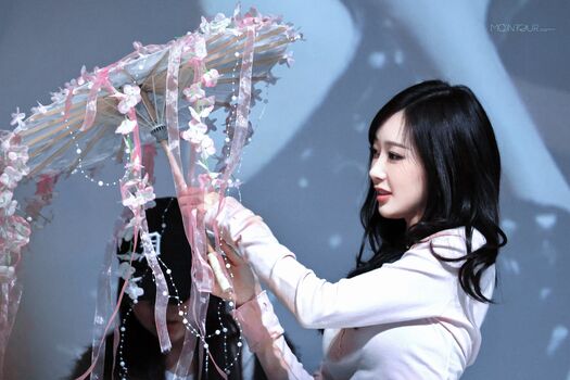 Full leaked Giselle aespa page private onlyfans photo