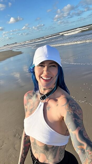 Full leaked Giu hellsing  page private onlyfans photo