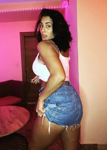 Full leaked Giuliadaqna private onlyfans photo