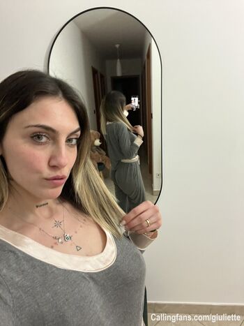 Full leaked Giulie tte page private onlyfans photo