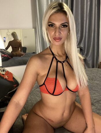 Full leaked Giusyblondie private onlyfans photo