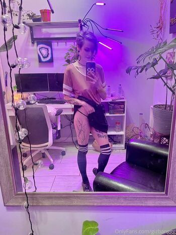 Full leaked Gizbanggg private onlyfans photo