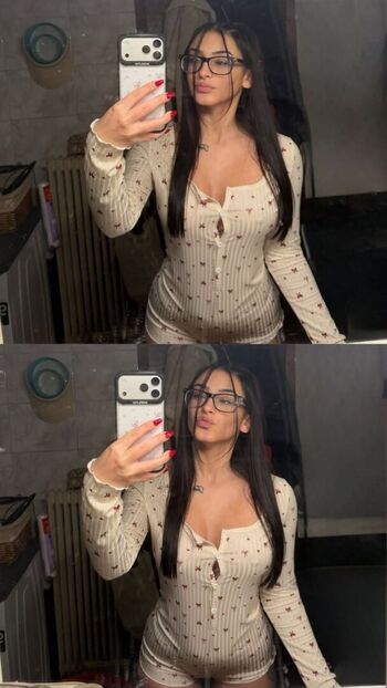 Full leaked Gkougkouu private onlyfans photo