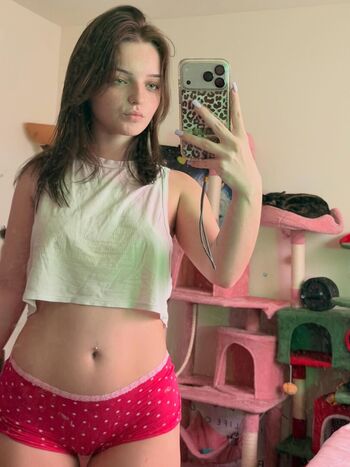 Full leaked Glttergutz private onlyfans photo