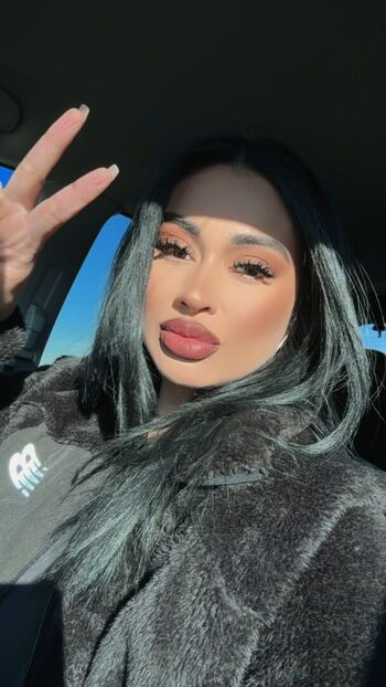 Full leaked Glamariz private onlyfans photo